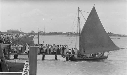 Port Isabel TX - People Getting On Boat,  old photo