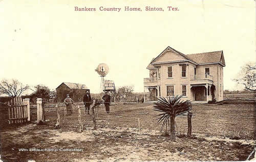 Sinton TX Bankers Country Home with windmill