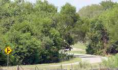 Beaukiss, Texas country  winding road