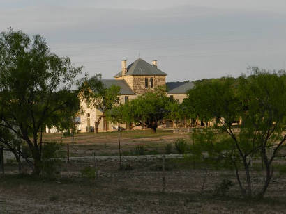 TX - Brambletye Stone House