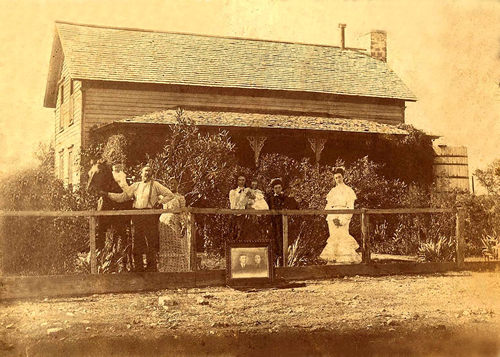 Caradan TX, Mills County -Daniel Thornton Bush and Family Home   