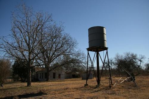 Comal TX water tower