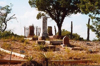 Crabapple TX - Gillespie County St. John Cemetery