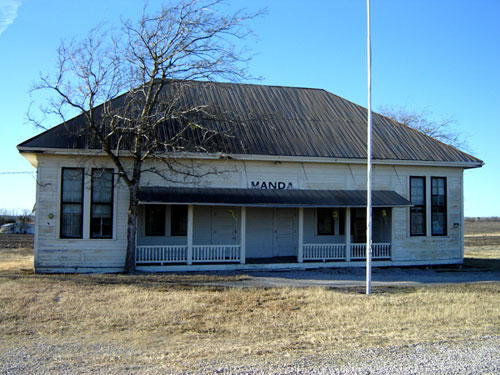 Manda, Texas former schoolhouse