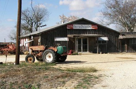 Structure Tx Country Store