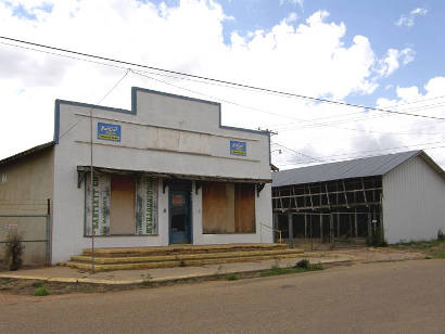 Amherst Texas - closed lumber yard