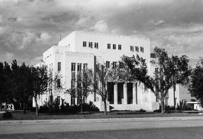 Texas - 1939 Childress County courthouse old photo