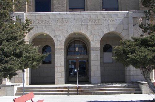  Moore County Courthouse entrance arch, Dumas Texas