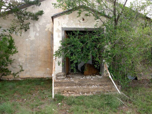 Enochs Tx - Closed Church