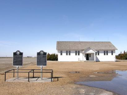 Hutchinson County Texas - Holt School and historical markers
