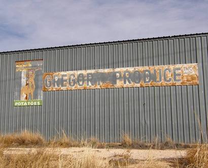 Lariat Texas ghost sign