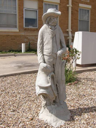 Littlefield Tx - Cowboy Statue