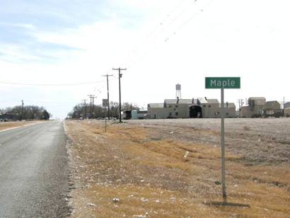 Maple Texas highway sign