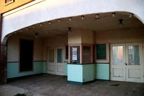 Memphis Texas movie theatre ticket booth