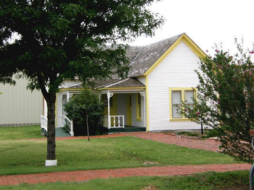 Perryton, Texas - Historic Victorian Norwood House in Museum of the Plains     