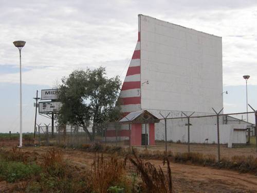 Quitaque Tx - Midway Drive-In Theater screen