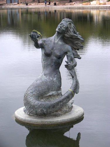  San Angelo, Texas - Pearl of the Concho mermaid statue