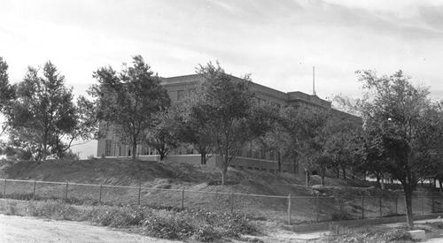 Hutchinson County Courthouse, Stinnett, Texas old photo