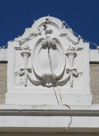 Sherman County Courthouse stone crest, Stratford, Texas