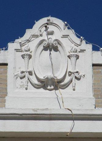 Sherman County Courthouse stone crest, Stratford, Texas