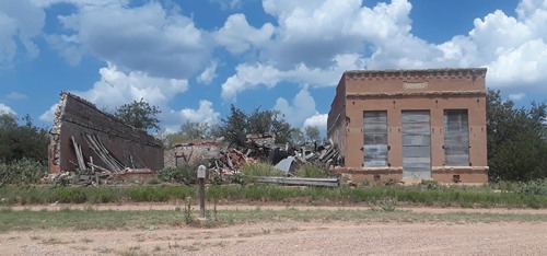 Swenson TX Abandoned bank and store ruins