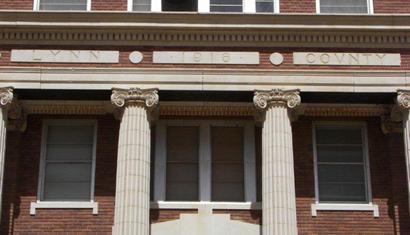 Tahoka, Texas - 1916 Lynn County Courthouse