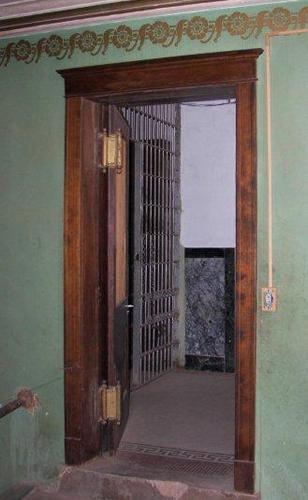 Tahoka, Texas - Lynn County Courthouse Texas, Entrance to Balcony