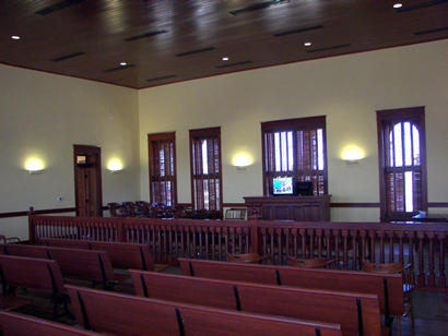 Throckmorton  TX - Throckmorton County Courthouse courtroom aster restiratuib