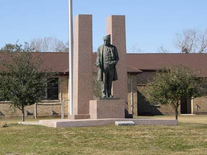 Henry Smith Texas Centennial statue, Brazoria Texas