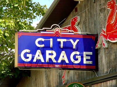 Salado, TX City Garage  old neon sign