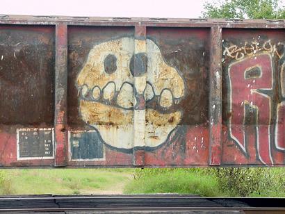 Hobo graffiti art - skull