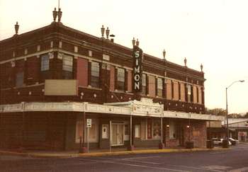 Simon Theater, Brenham, Texas