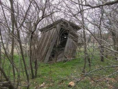 Carbon Tx outhouse