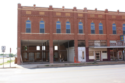 Crowell, TX - B.F. Ringgold Building north built 1923