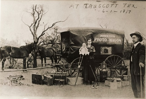 Truscott, Texas - Robertson Photo Wagon 1917