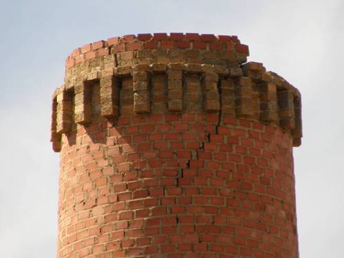 Echo Tx crumbling Smokestack 
