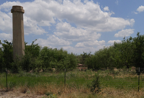 Ibex TX Shackelford County, oil refinery smokestacks & foundation ruins