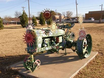 Tractor display in Knox City TX