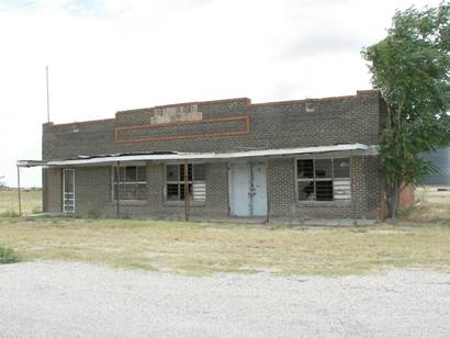 Former Ford dealership in Mereta Texas