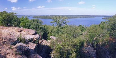 View from the top of Penitentiary Hollow and Lake Mineral Wells at Mineral Wells State Park