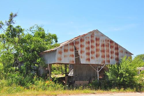 Oplin Texas - Corrugated tin shop