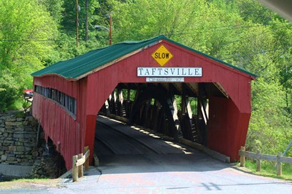Vermont - Taftsville Covered Bridge, Ottauqueche River