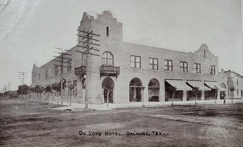 Dalhart TX, - De Soto Hotel