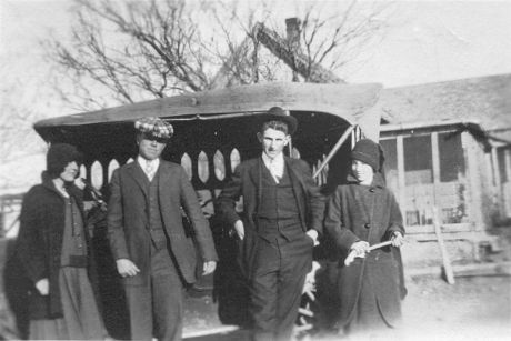 Fluvanna TX Young men & woman, 1919
