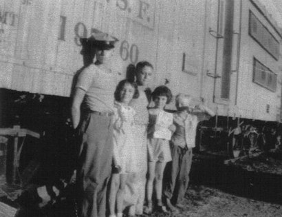 West Texas Paint Train - Boys And Hall Girls1 940s