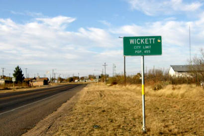 Wickett Tx Road Sign
